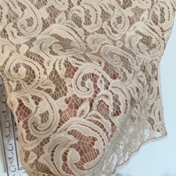 Adrianna Papell Lace Top - Picture 3 of 9